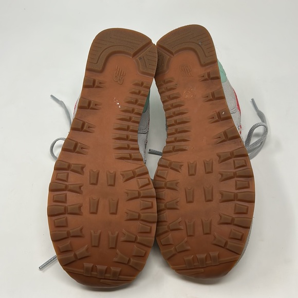 New Balance Suede Rope Accented Sneakers Size 7.5 Excellent Condition - Picture 13 of 13